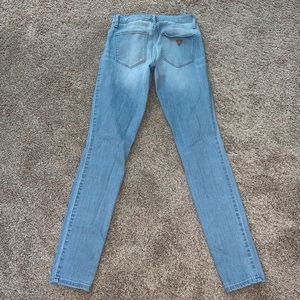 GUESS Skinny Jean
